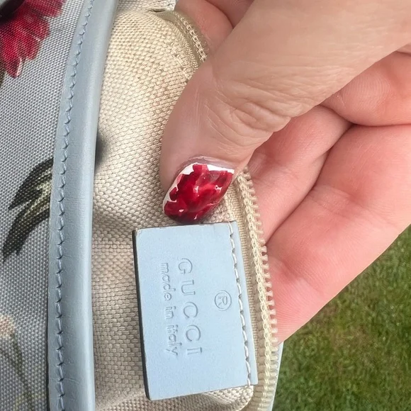 Gucci Flora Knight Shoulder Bag with Floral Design - Picture 8 of 11